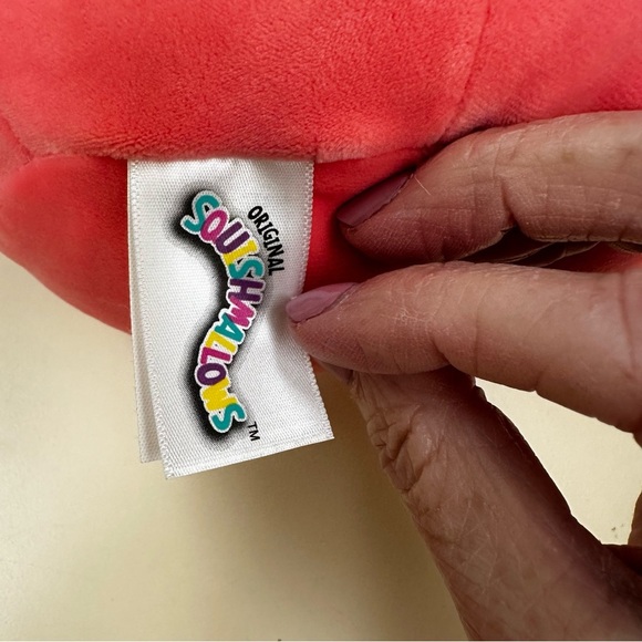 Squishmallows Suzy Scented Strawberry 8” Pink Stuffed Animal Collectible Unisex - Picture 6 of 10